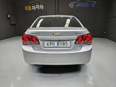 ChevroletGMDaewoo Cruze 2012, 68000 км, за 1652.57 USD