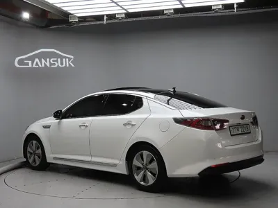 Kia K5 2015, 150575 км, за 3872.92 USD