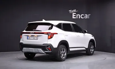 Kia Seltos 2025, 14141 км, за 20087.1 USD