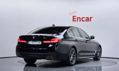 BMW 5-Series 2023, 38245 км, за 27492.34 USD