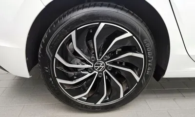 Volkswagen Golf 2024, 17579 км, за 21127.21 USD