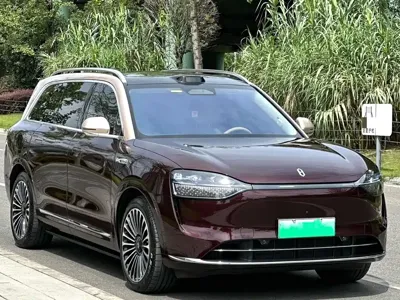 AITO 问界 AITO M9 2025, 9000 км, за 52997.62 USD