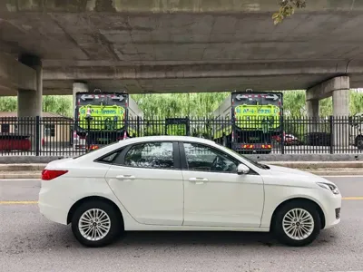 Ford Escort 2017, 83000 км, за 2766.28 USD - фото 9
