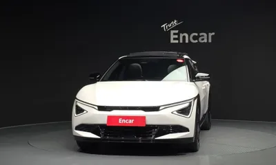Kia EV6 2025, 33680 км, за 28160.69 USD