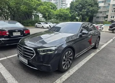 Mercedes-Benz E-Class 2024, 45373 км, за 41683.08 USD