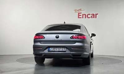 Volkswagen Arteon 2022, 52827 км, за 17178.72 USD