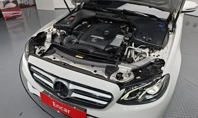 Mercedes-Benz E-Class 2017, 114834 км, за 11709.61 USD - фото 6
