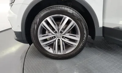 Volkswagen Tiguan 2020, 51950 км, за 15938.08 USD