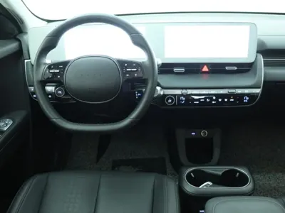 Hyundai Ioniq5 2023, 52760 км, за 6025.99 USD