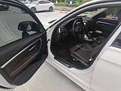 BMW 3 Series 2019, 59800 км, за 15420.96 USD - фото 14