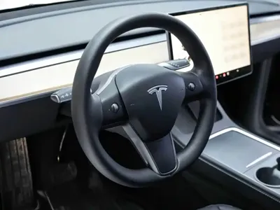 Tesla Model Y 2022, 61000 км, за 21289.37 USD - фото 9