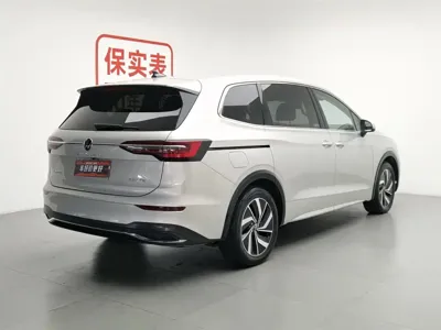 Volkswagen Viloran 2023, 104700 км, за 19996.67 USD