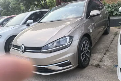 Volkswagen Golf · 2020 год