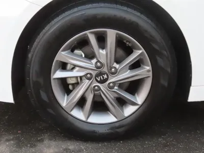 Kia K5 2019, 80037 км, за 7155.05 USD