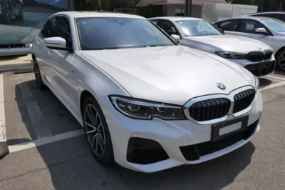 BMW 3 Series 2020, 3900 км, за 25224 USD