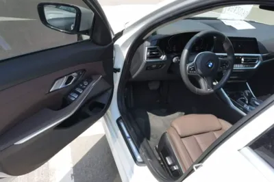 BMW 3 Series 2020, 3900 км, за 25224 USD - фото 18