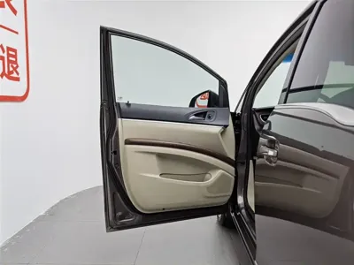 Buick GL8 2018, 149300 км, за 10109.46 USD - фото 8