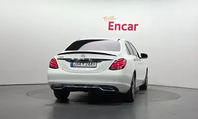 Mercedes-Benz C-Class 2017, 138685 км, за 8467.9 USD