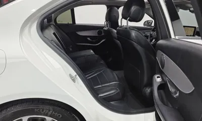 Mercedes-Benz C-Class 2017, 138685 км, за 8403.91 USD - фото 11