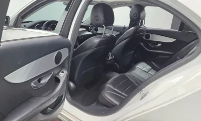Mercedes-Benz C-Class 2017, 138685 км, за 8403.91 USD - фото 12