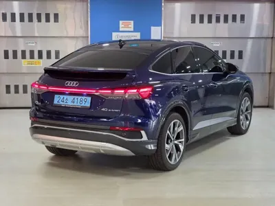 Audi Q4 e-tron 2023, 21500 км, за 27569.91 USD