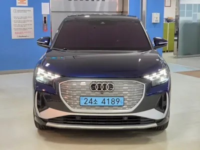 Audi Q4 e-tron 2023, 21500 км, за 27569.91 USD