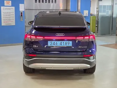 Audi Q4 e-tron 2023, 21500 км, за 27569.91 USD