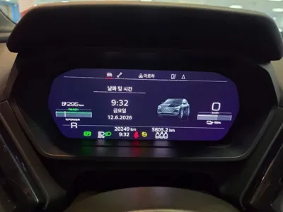 Audi Q4 e-tron 2023, 21500 км, за 27569.91 USD - фото 8