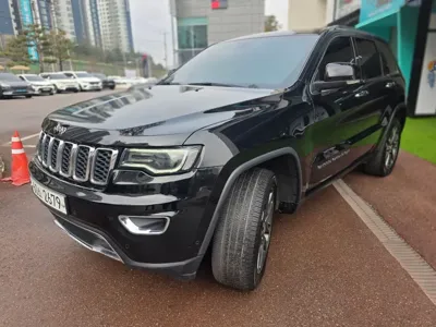 Jeep Cherokee · 2018 год