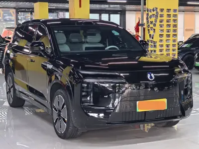 Denza 腾势N8L 2025, 11000 км, за 37935.38 USD
