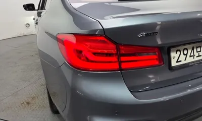 BMW 5-Series 2018, 112785 км, за 15960.92 USD - фото 23