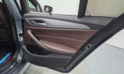 BMW 5-Series 2018, 112785 км, за 15960.92 USD - фото 25
