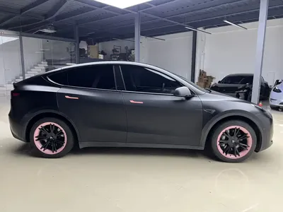 Tesla Model Y 2022, 64000 км, за 23366.23 USD