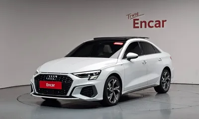 Audi A3 · 2023 год