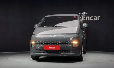 Hyundai Staria 2025, 28436 км, за 17526.59 USD