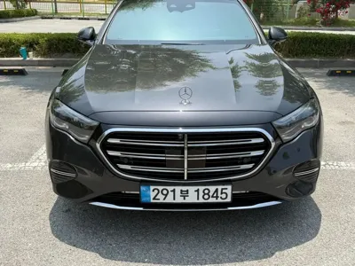 Mercedes-Benz E-Class · 2024 год