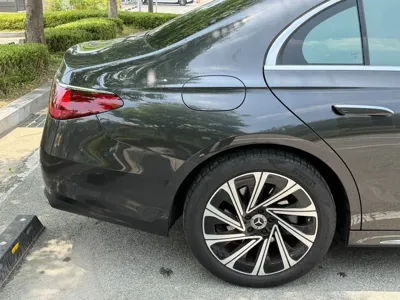 Mercedes-Benz E-Class 2024, 35614 км, за 45836.3 USD