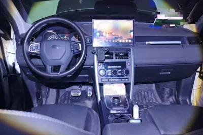 Land Rover Discovery Sport 2018, 116199 км, за 13402 USD - фото 9