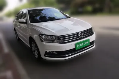 Volkswagen Lavida 2015, 38200 км, за 7943 USD