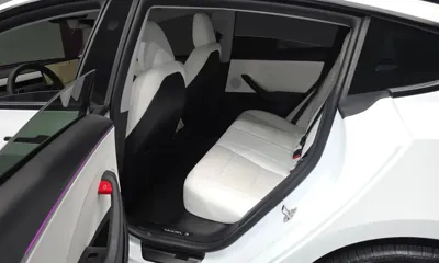 Tesla Model 3 2024, 59011 км, за 33854.25 USD - фото 11