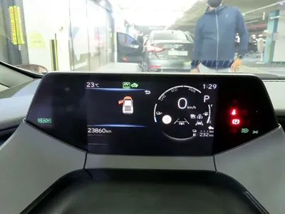 Toyota Prius 2024, 23850 км, за 20607.16 USD - фото 8