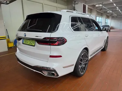 BMW X7 2025, 7951 км, за 78442.96 USD