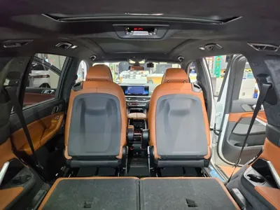 BMW X7 2025, 7951 км, за 78442.96 USD - фото 7