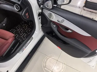 Mercedes-Benz C-Class 2021, 50000 км, за 15420.54 USD