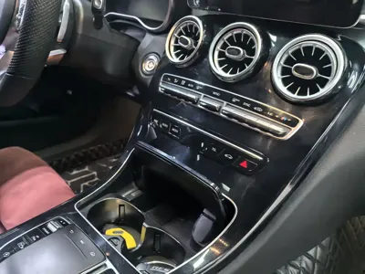Mercedes-Benz C-Class 2021, 50000 км, за 15420.54 USD - фото 8