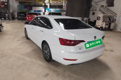Volkswagen Sagitar 2020, 73400 км, за 11417 USD