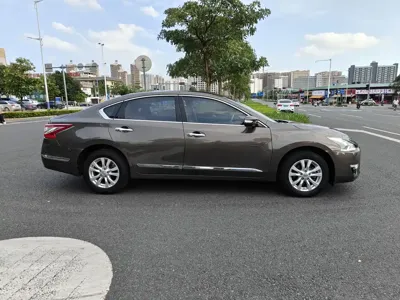 Nissan Teana 2013, 136000 км, за 4796.7 USD