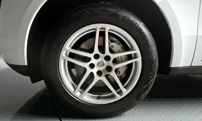 Porsche Macan 2016, 128591 км, за 14951.56 USD
