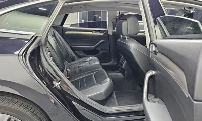Volkswagen Arteon 2018, 77524 км, за 11898.47 USD - фото 12