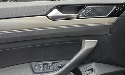 Volkswagen Arteon 2018, 77524 км, за 11898.47 USD - фото 27